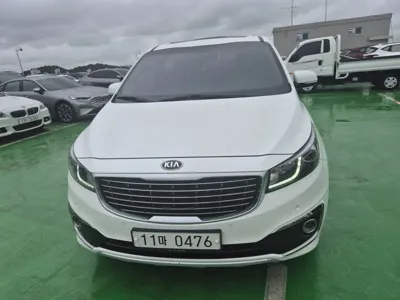 Kia Canival 2017, 225982 км, за 4883.76 USD