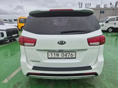 Kia Canival 2017, 225982 км, за 4883.76 USD