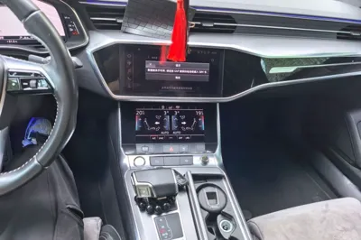 Audi A6L 2020, 118000 км, за 28723 USD - фото 12