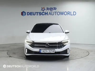 Volkswagen Jetta 2023, 70202 км, за 13001.36 USD