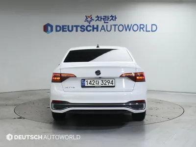 Volkswagen Jetta 2023, 70202 км, за 13001.36 USD