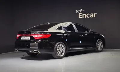 Hyundai Grandeur 2017, 92515 км, за 6158.94 USD