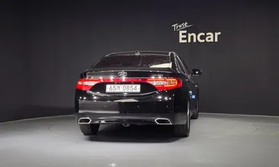 Hyundai Grandeur 2017, 92515 км, за 6158.94 USD