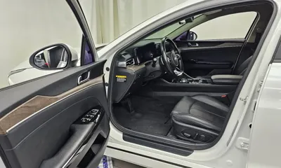 Kia K5 2020, 107143 км, за 11921.83 USD - фото 10