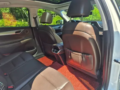 Hyundai Grandeur 2020, 51808 км, за 13674.27 USD - фото 18
