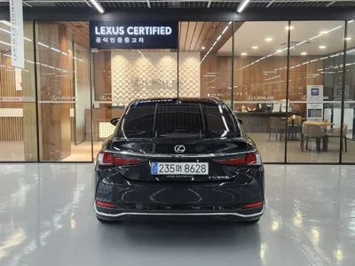 Lexus ES 2026, 13237 км, за 40629.25 USD