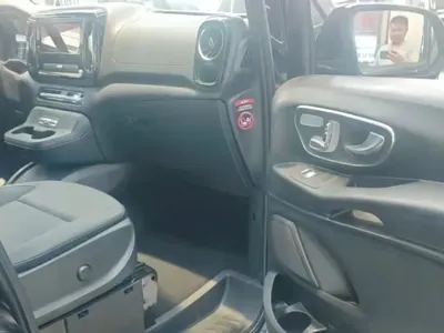 Mercedes-Benz Vito 2024, 5000 км, за 33643.48 USD - фото 6