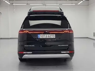 Kia Canival 2021, 158384 км, за 17592.23 USD
