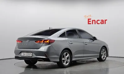 Hyundai Sonata 2018, 153342 км, за 4940.52 USD