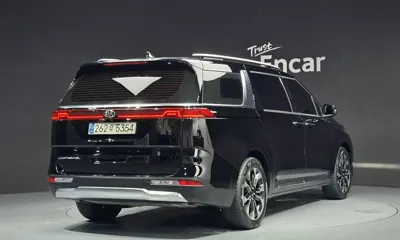 Kia Canival 2021, 74103 км, за 18006.88 USD