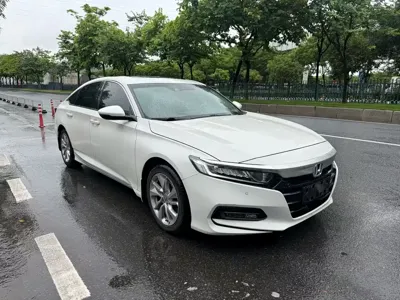 Honda Accord 2019, 100000 км, за 11300.55 USD