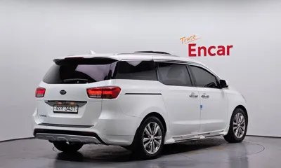 Kia Canival 2017, 176428 км, за 6544.16 USD