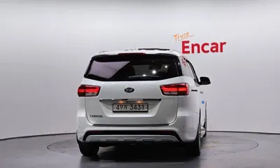 Kia Canival 2017, 176428 км, за 6544.16 USD