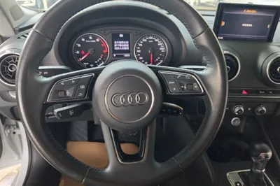 Audi A3 2020, 67100 км, за 12178 USD - фото 12