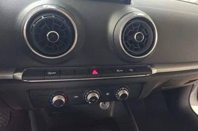 Audi A3 2020, 67100 км, за 12178 USD - фото 14