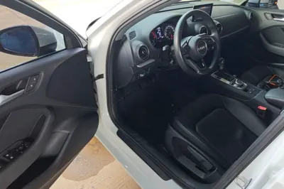 Audi A3 2020, 67100 км, за 12178 USD - фото 17