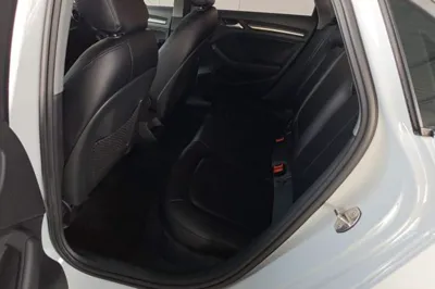 Audi A3 2020, 67100 км, за 12178 USD - фото 19