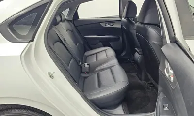 Kia K3 2019, 88247 км, за 8125.85 USD - фото 17