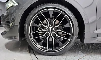 Kia K5 2022, 42841 км, за 15951.16 USD