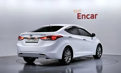 Hyundai Avante 2012, 109587 км, за 3581.43 USD