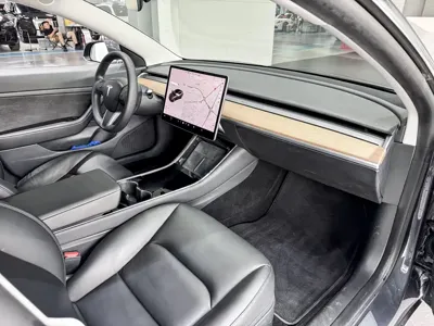 Tesla Model 3 2020, 105000 км, за 14608.35 USD - фото 12