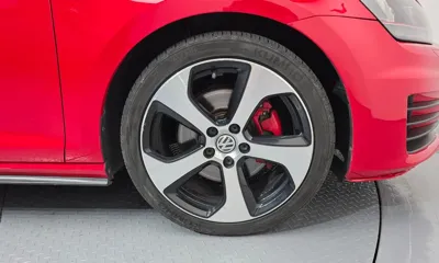 Volkswagen Golf 2015, 170327 км, за 6970.69 USD