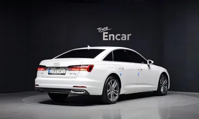 Audi A6 2023, 74579 км, за 18461.93 USD