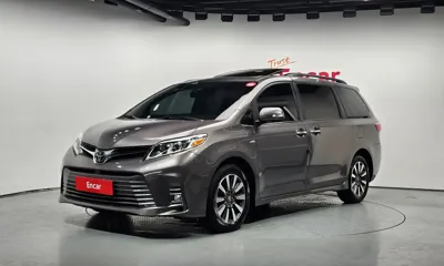 Toyota Sienna · 2018 год
