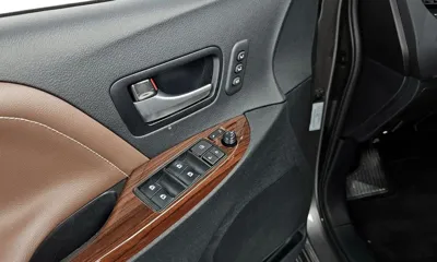 Toyota Sienna 2018, 50575 км, за 17907.14 USD - фото 10