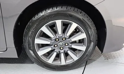 Toyota Sienna 2018, 50575 км, за 17907.14 USD - фото 21