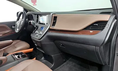 Toyota Sienna 2018, 50575 км, за 17907.14 USD - фото 25
