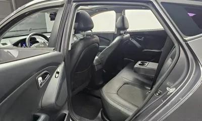 Hyundai Tucson 2011, 241049 км, за 3277.72 USD - фото 13