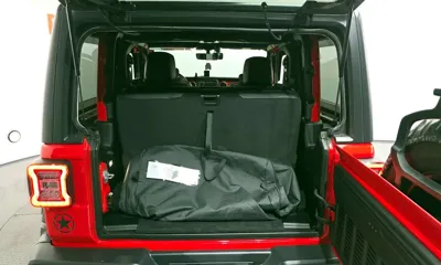 Jeep Wrangler 2020, 52432 км, за 24644.86 USD - фото 20