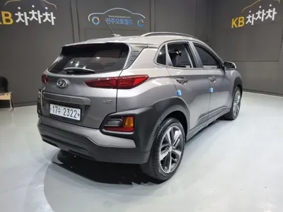Hyundai Kona 2018, 131405 км, за 7417.62 USD