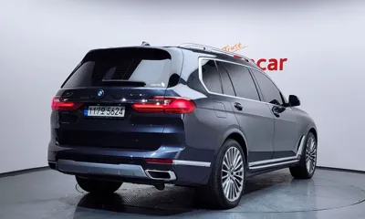 BMW X7 2022, 100870 км, за 43914.93 USD