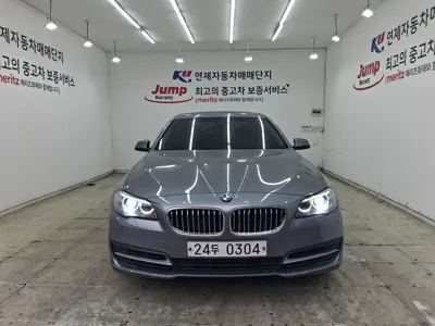 BMW 5-Series · 2015 год