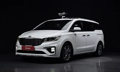 Kia Canival · 2019 год