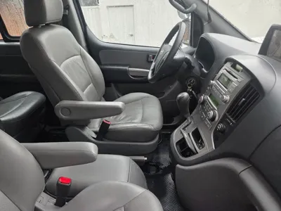 Hyundai Starex 2015, 167197 км, за 5579.62 USD - фото 15