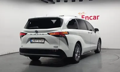 Toyota Sienna 2024, 24839 км, за 38110.77 USD