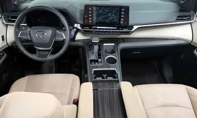 Toyota Sienna 2024, 24839 км, за 38093.36 USD - фото 7