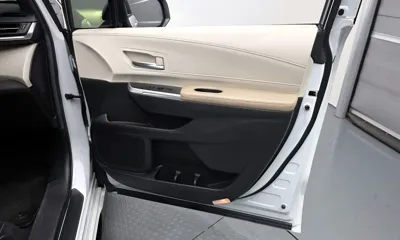 Toyota Sienna 2024, 24839 км, за 38093.36 USD - фото 25