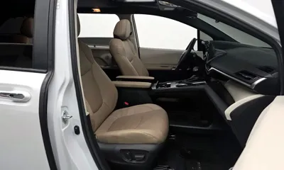 Toyota Sienna 2024, 24839 км, за 38093.36 USD - фото 26