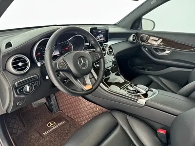 Mercedes-Benz GLC 2018, 99000 км, за 20413.27 USD