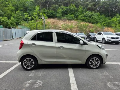 Kia Morning 2012, 157530 км, за 2149.84 USD