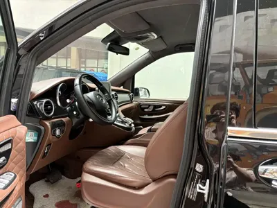 Mercedes-Benz V-Class 2020, 34000 км, за 37962.77 USD - фото 7