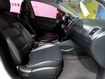 Kia K3 2016, 213033 км, за 2822.63 USD - фото 8