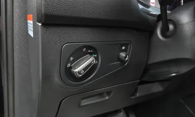 Volkswagen Tiguan 2023, 32018 км, за 19627.15 USD - фото 33