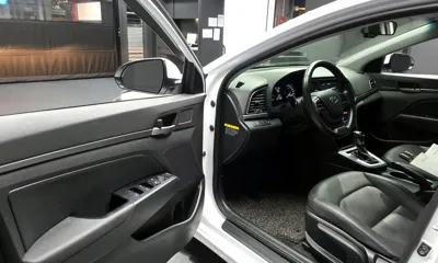 Hyundai Avante 2017, 77329 км, за 6435.67 USD - фото 10