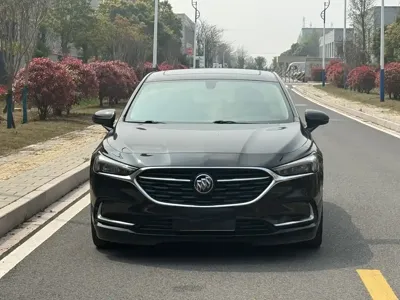 Buick LaCrosse 2023, 31700 км, за 18657.67 USD