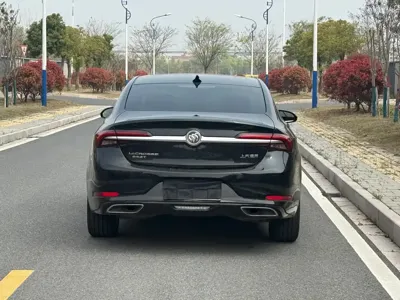 Buick LaCrosse 2023, 31700 км, за 18657.67 USD - фото 9